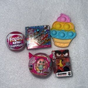 ❤️ Like New Mini Brands Toys